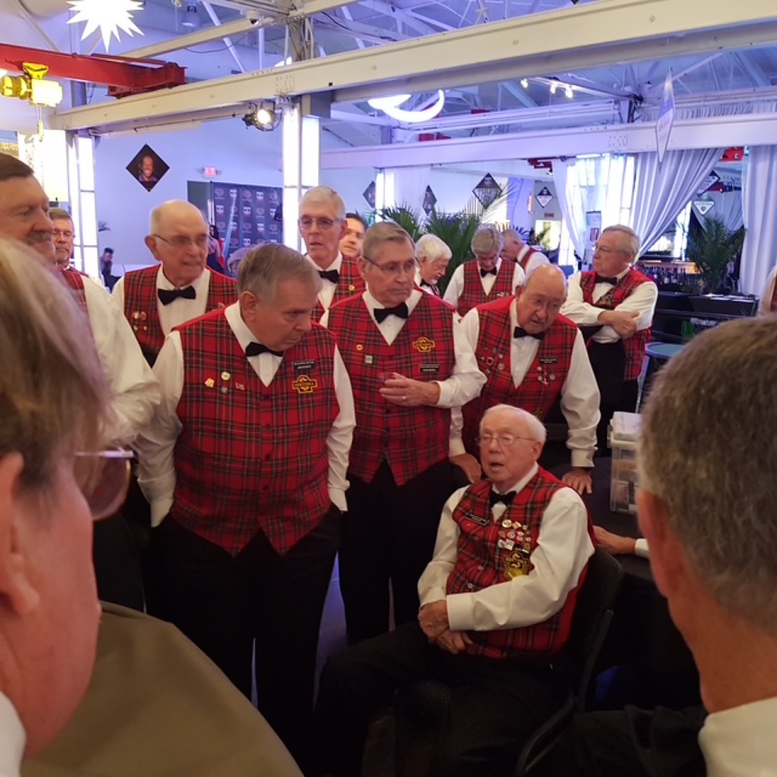 Volunteer dealers in Sertoma tartan